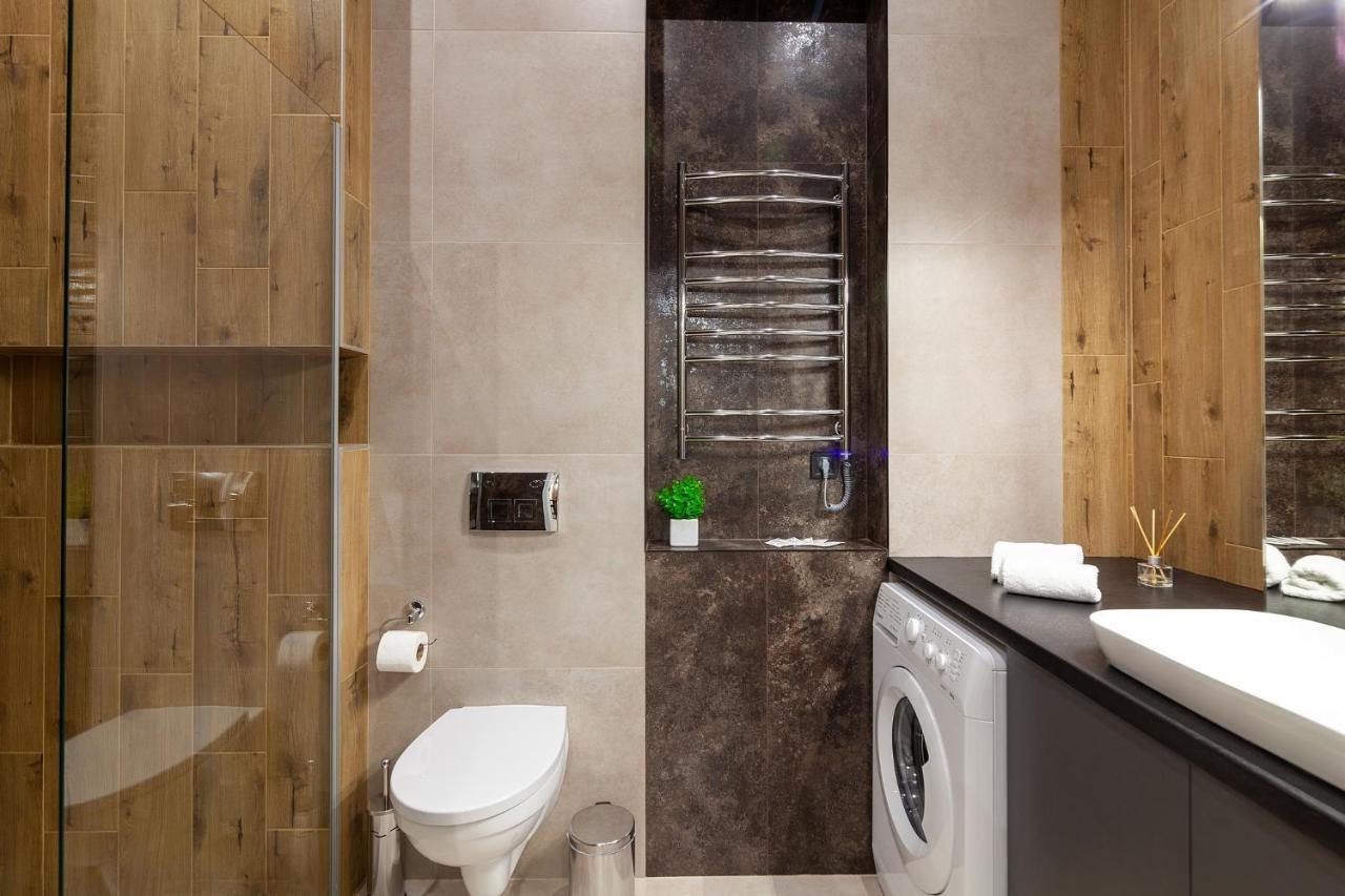 Royal Apartment On Leontovicha 7/2 Lviv Exterior photo
